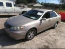 Toyota Camry Le Image 4