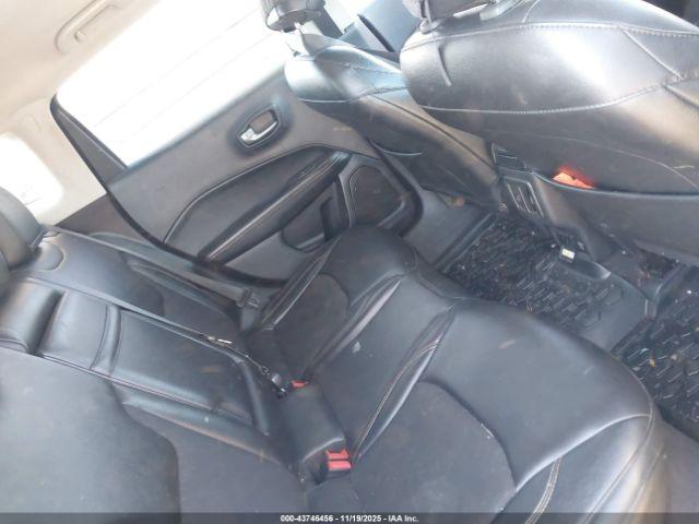 Jeep Compass Latitude 4x4 Image 6