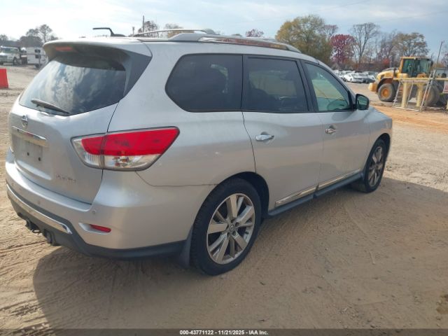 Nissan Pathfinder Platinum Image 10
