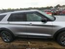 Ford Explorer Xlt Image 12