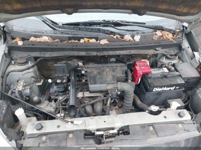 Mitsubishi Mirage Es Image 9