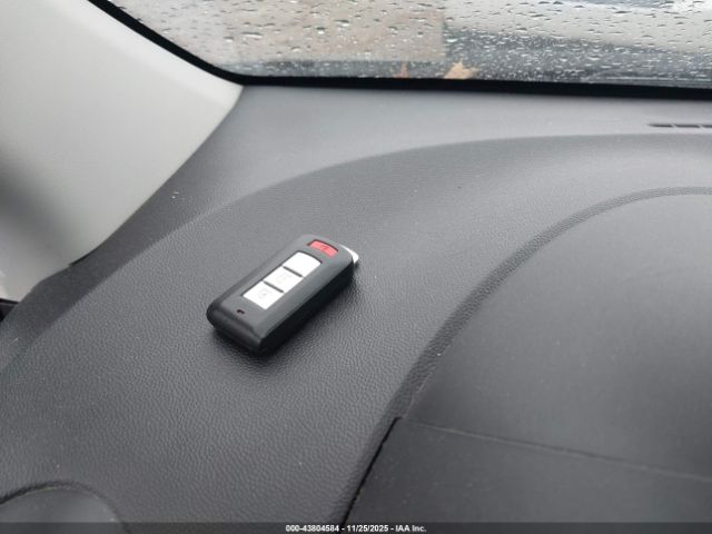 Mitsubishi Mirage Es Image 11