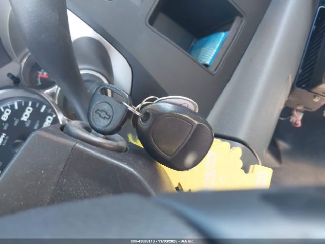 Chevrolet Silverado 2500 Work Truck Image 13