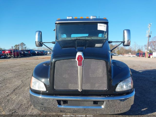 Kenworth T270 Image 6