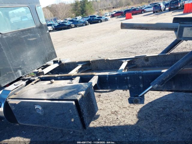 Kenworth T270 Image 15