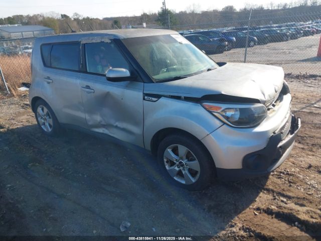 Kia Soul Image 1