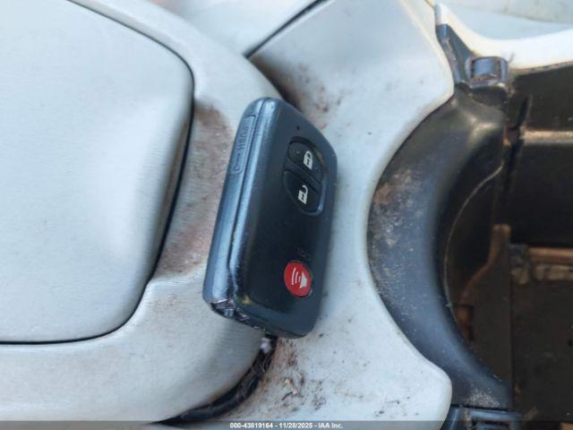 Toyota Prius Ii Image 11