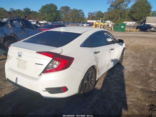 Honda Civic Touring Image 2