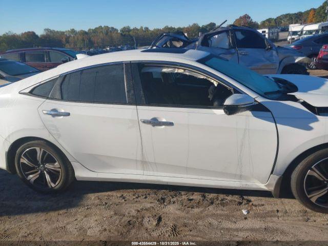 Honda Civic Touring Image 16