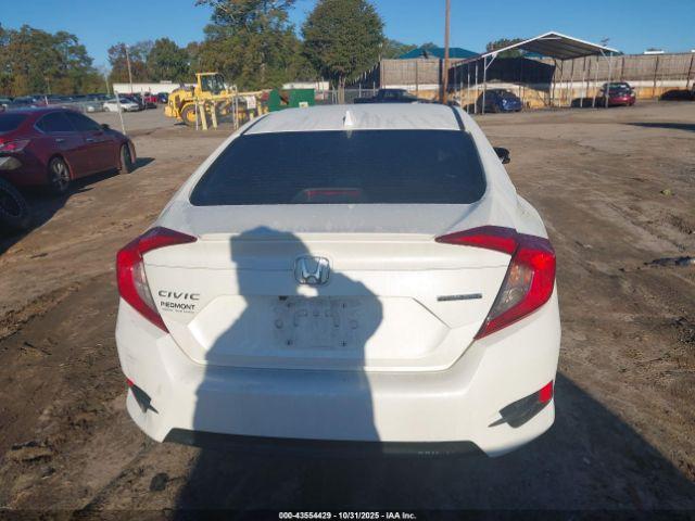 Honda Civic Touring Image 13