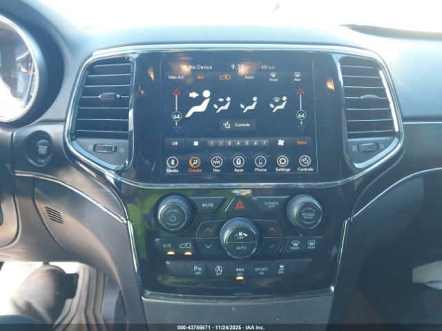 Jeep Grand Cherokee Limited 4x4 Image 15