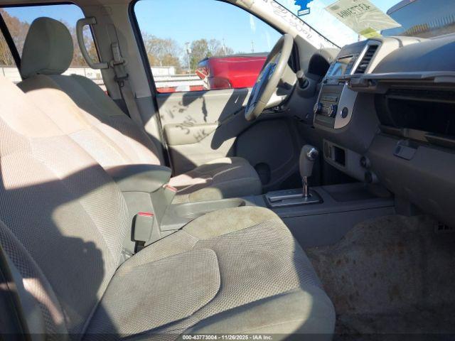 Nissan Frontier Sv Image 16