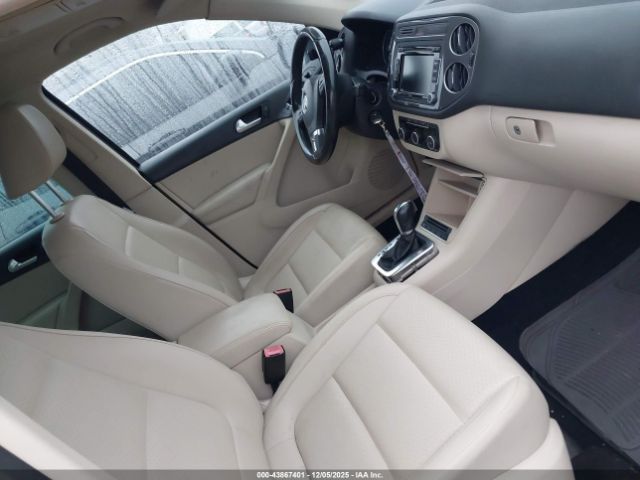 Volkswagen Tiguan Se Image 5