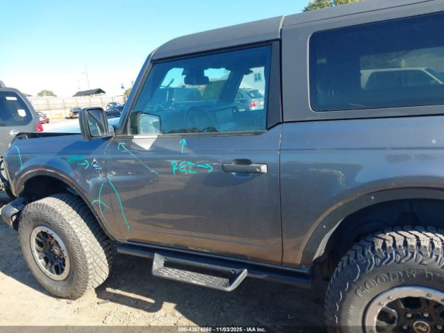 Ford Bronco Black Diamond Image 17