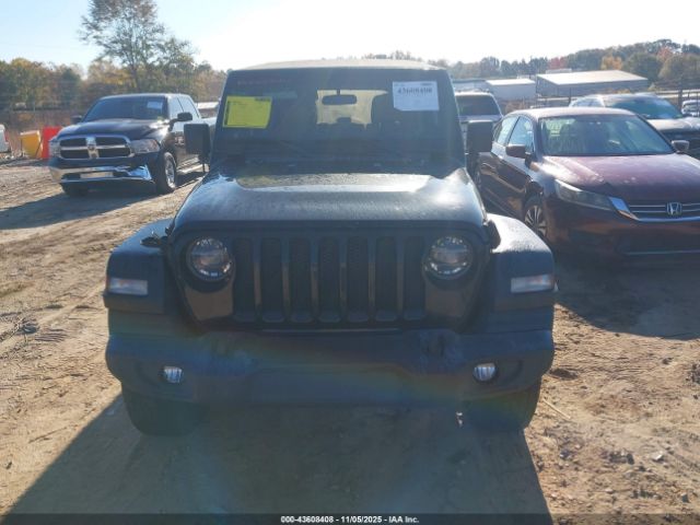 Jeep Wrangler Black And Tan 4x4 Image 15