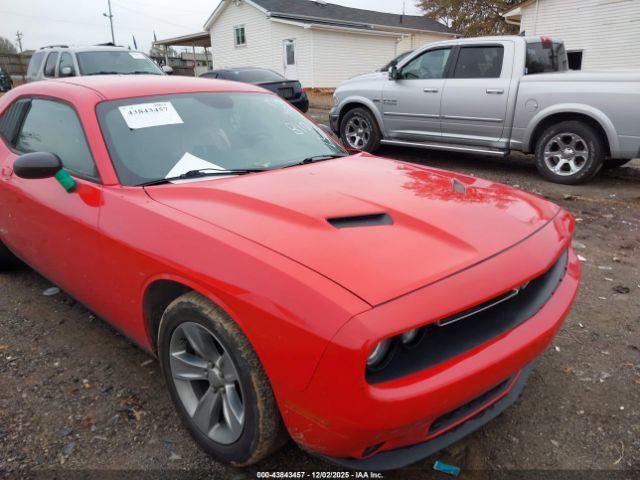  Salvage Dodge Challenger