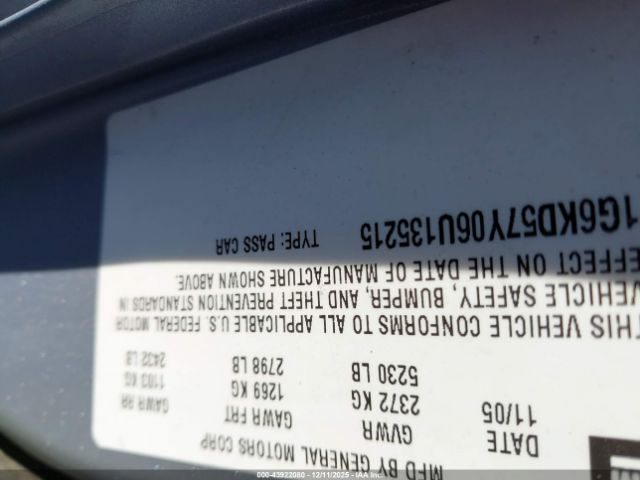 Cadillac DTS Standard Image 5