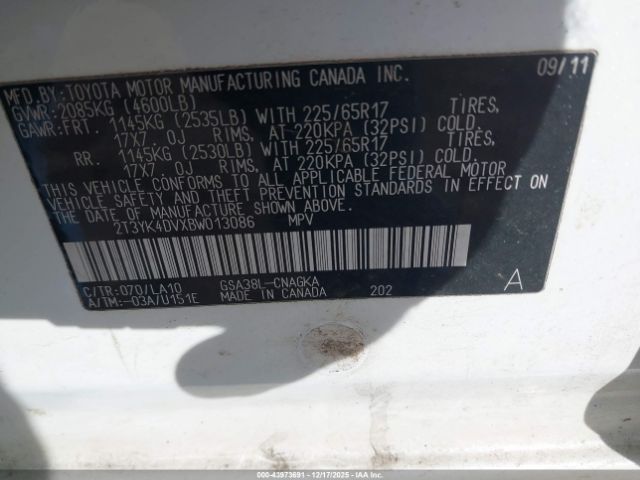 Toyota RAV4 Limited V6 Image 11