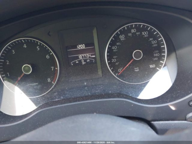 Volkswagen Jetta 1.8t Se Image 9