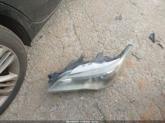 Toyota Camry Se Image 16