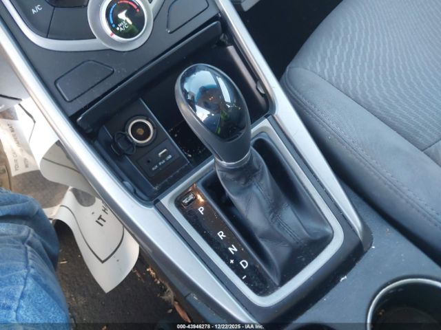 Hyundai ELANTRA Se Image 9