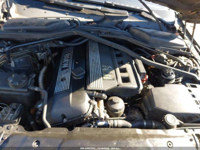 BMW 5 Series Image 10