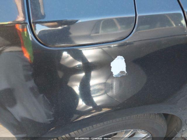 BMW 5 Series Image 12