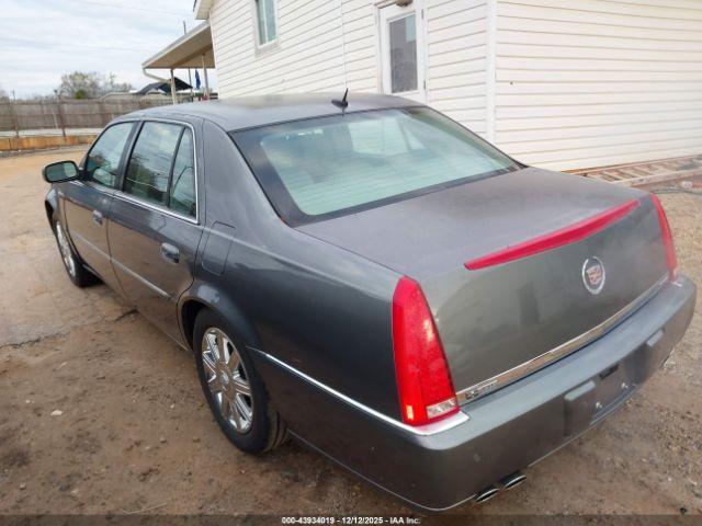 Cadillac DTS Standard Image 5