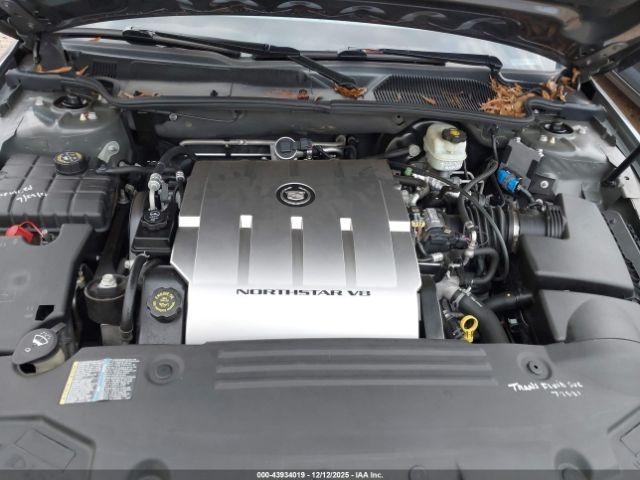 Cadillac DTS Standard Image 14