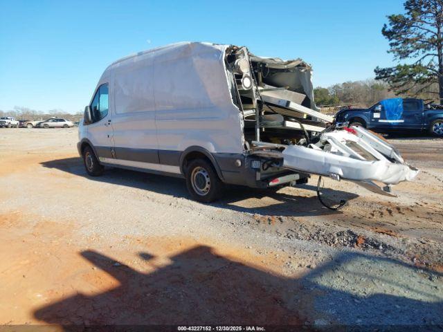 Ford Transit Image 8