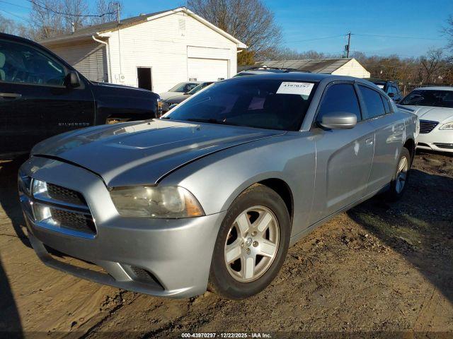 Dodge Charger Se Image 5