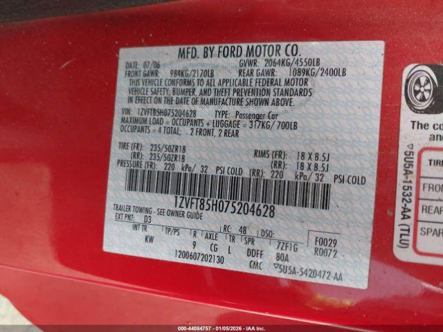 Ford Mustang Image 4