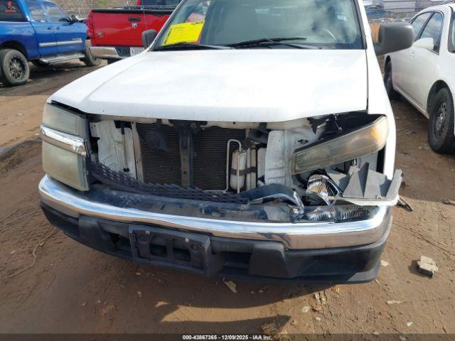 Chevrolet Colorado Work Truck Image 2