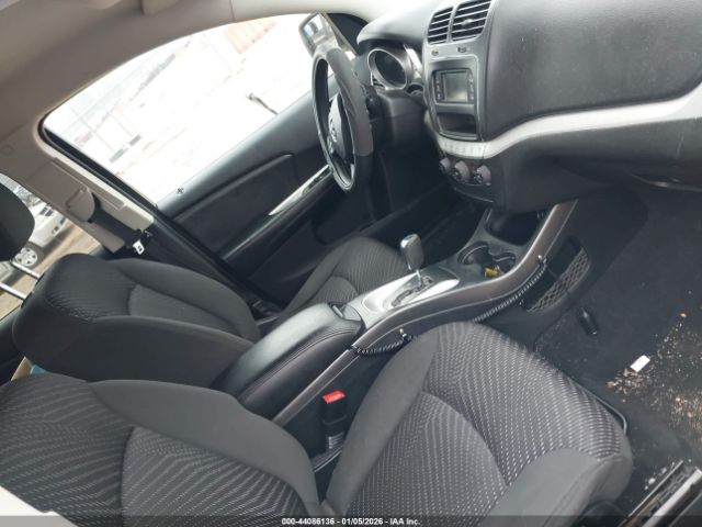 Dodge Journey Sxt Image 3