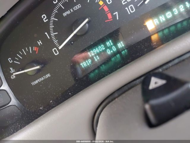 Buick Park Avenue Image 6