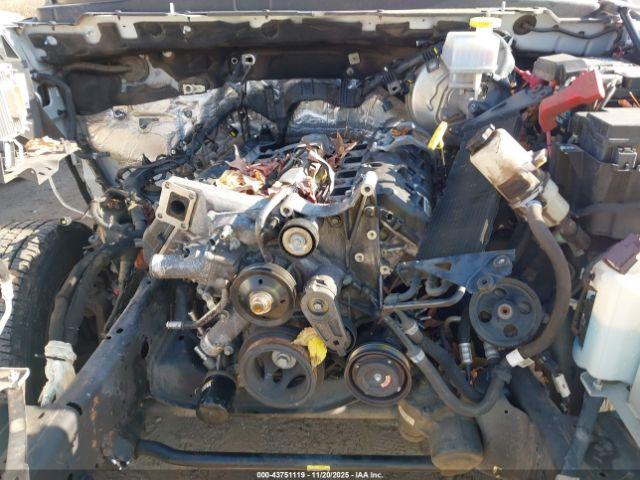 Ram 2500 Tradesman  4x2 8' Box Image 4