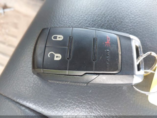 Ram 2500 Tradesman  4x2 8' Box Image 6