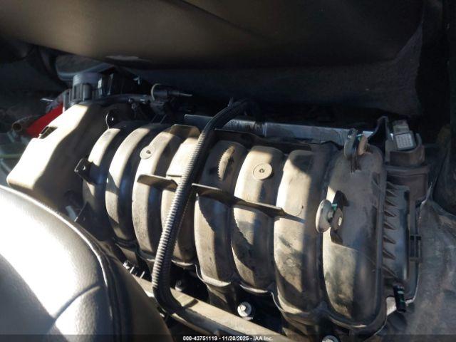 Ram 2500 Tradesman  4x2 8' Box Image 9