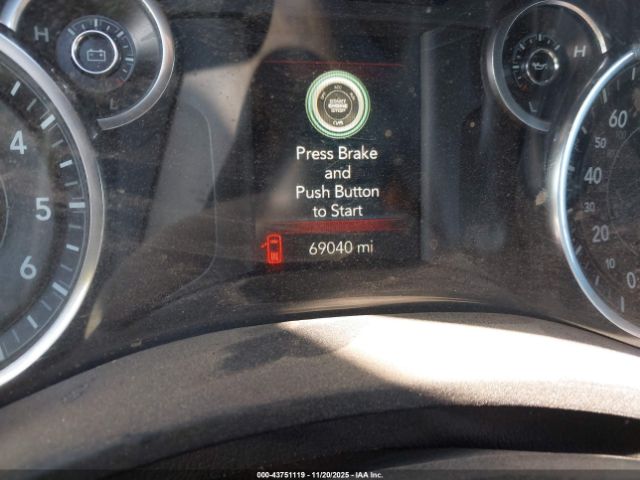 Ram 2500 Tradesman  4x2 8' Box Image 8