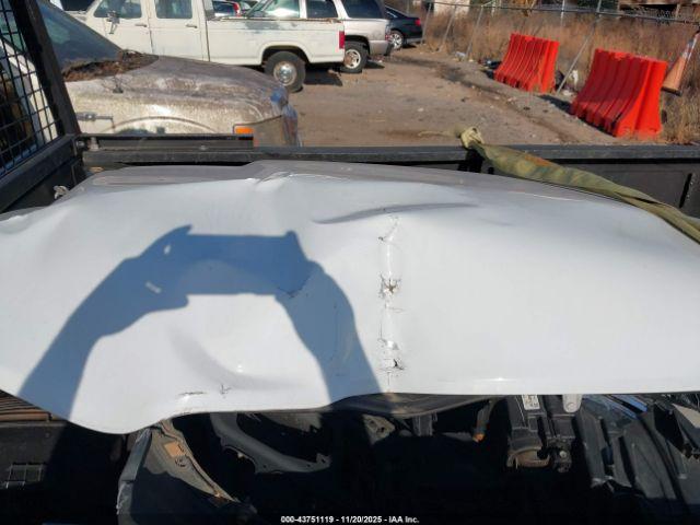 Ram 2500 Tradesman  4x2 8' Box Image 11