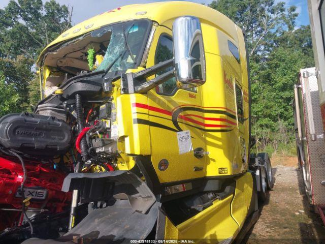 Kenworth T680 Image 13