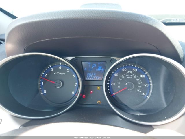 Hyundai TUCSON Limited Image 7