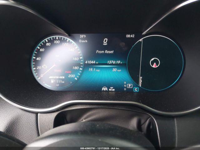 Mercedes-Benz C-Class Image 4