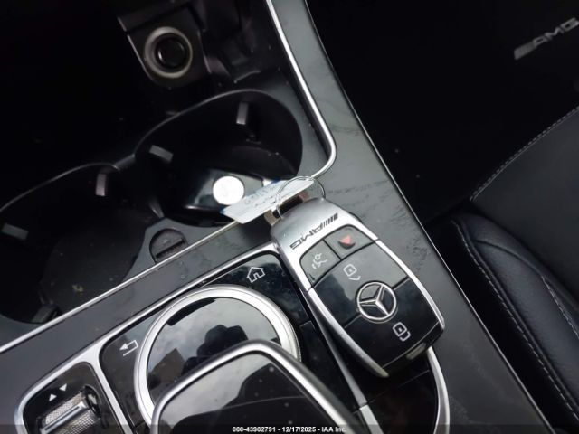 Mercedes-Benz C-Class Image 14