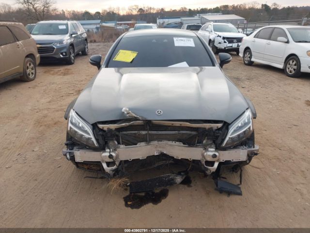 Mercedes-Benz C-Class Image 13