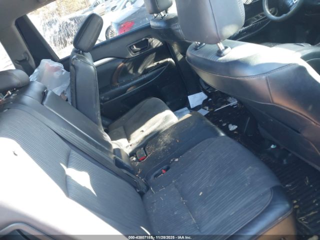 Toyota Highlander Le Plus V6 Image 4