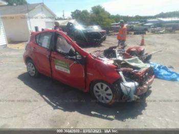  Salvage Toyota Prius c