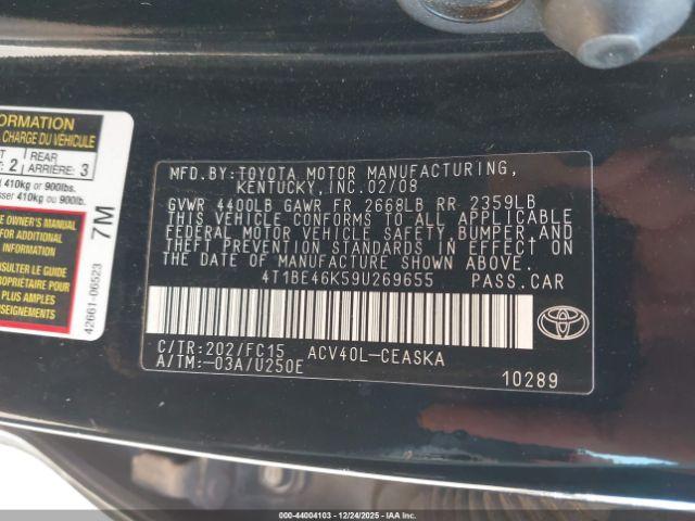 Toyota Camry Se Image 6