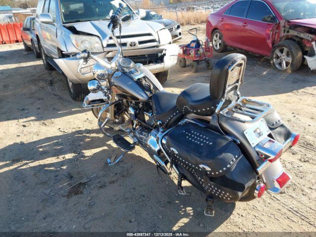 Harley-Davidson Flstc Image 10