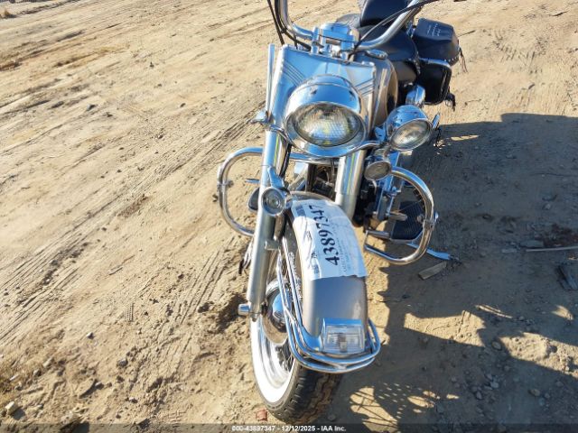 Harley-Davidson Flstc Image 6